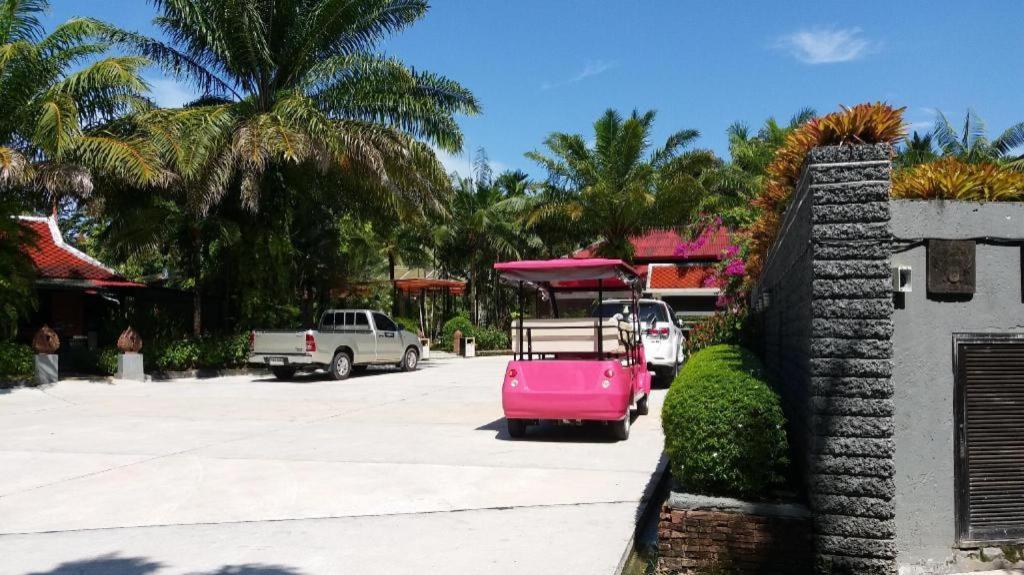 Royal Lee Resort And Spa Nai Yang Beach Екстериор снимка