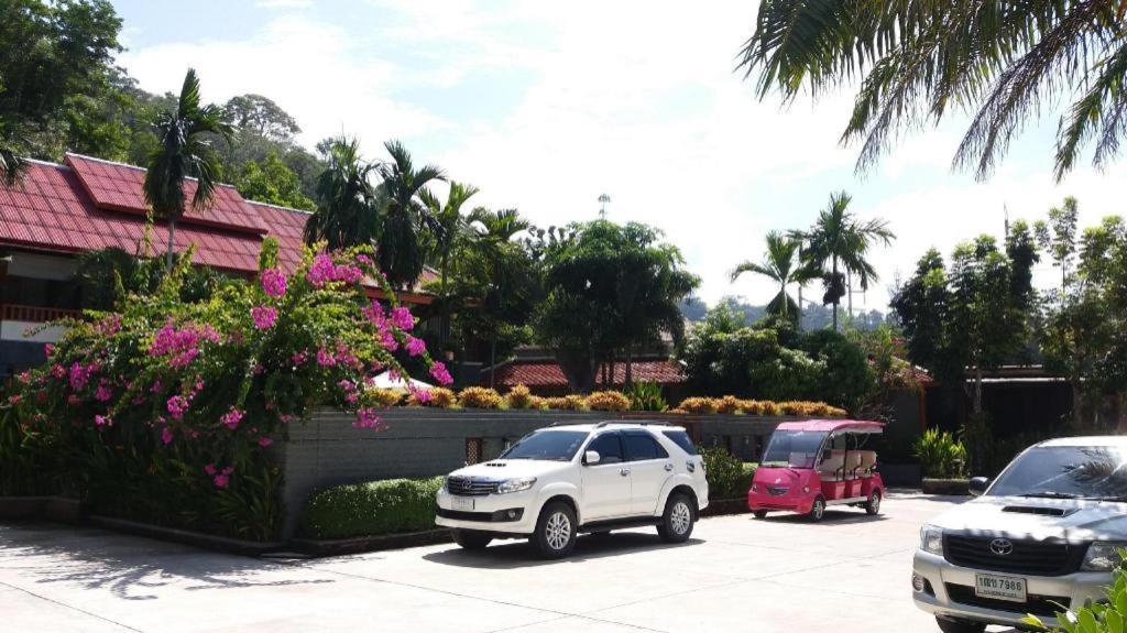 Royal Lee Resort And Spa Nai Yang Beach Екстериор снимка