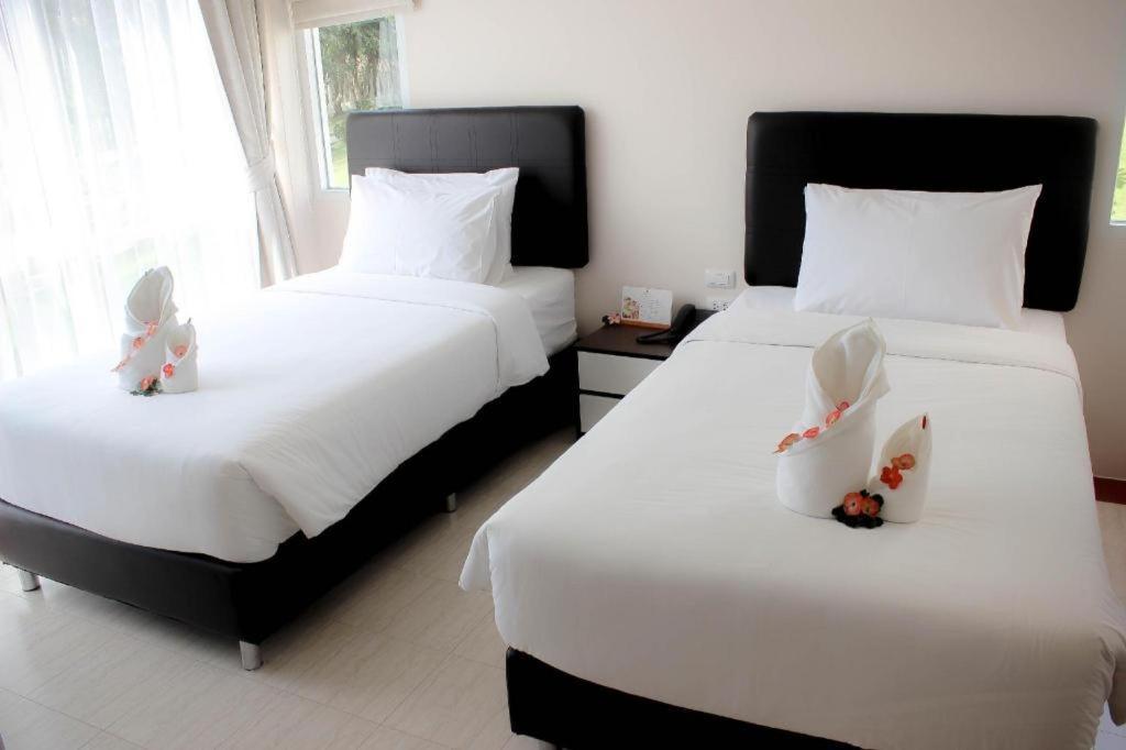 Royal Lee Resort And Spa Nai Yang Beach Екстериор снимка