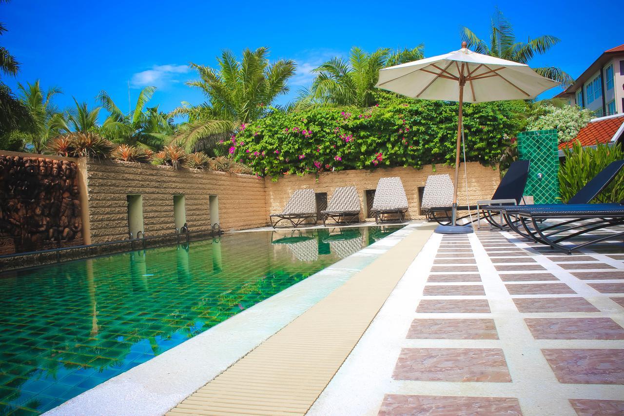 Royal Lee Resort And Spa Nai Yang Beach Екстериор снимка